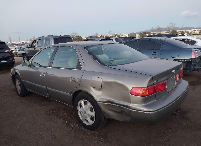 Photo 6 of 2001 Toyota Camry CE (VIN 4T1BG22K91U054627)