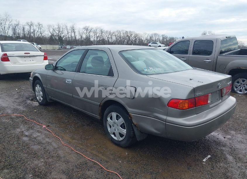 Photo 3 of 2001 Toyota Camry CE (VIN 4T1BG22K91U083741)