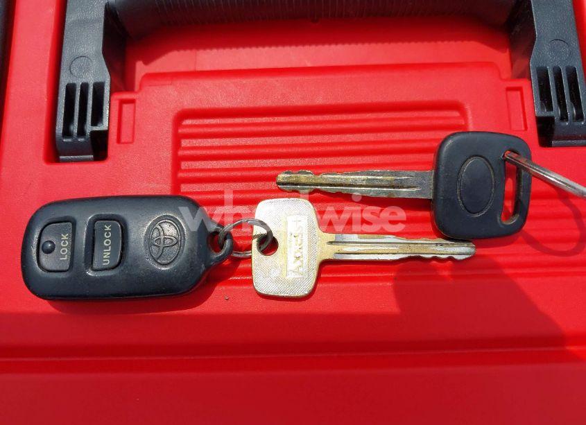 Photo 11 of 2001 Toyota Camry LE (VIN 4T1BG22K91U100781)