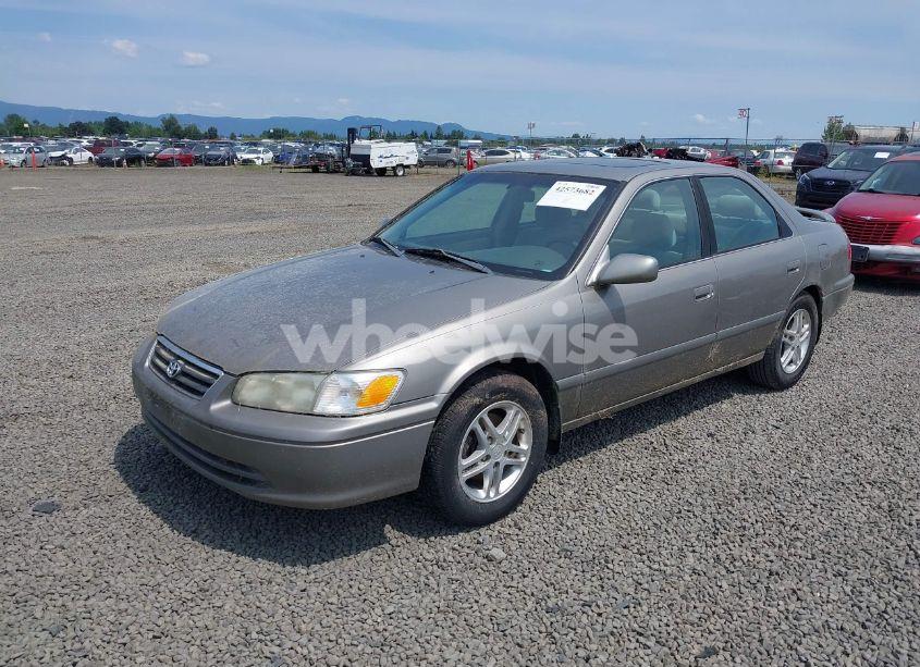 Photo 2 of 2001 Toyota Camry LE (VIN 4T1BG22K91U100781)
