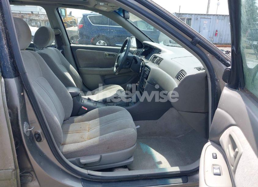 Photo 5 of 2001 Toyota Camry LE (VIN 4T1BG22K91U100781)