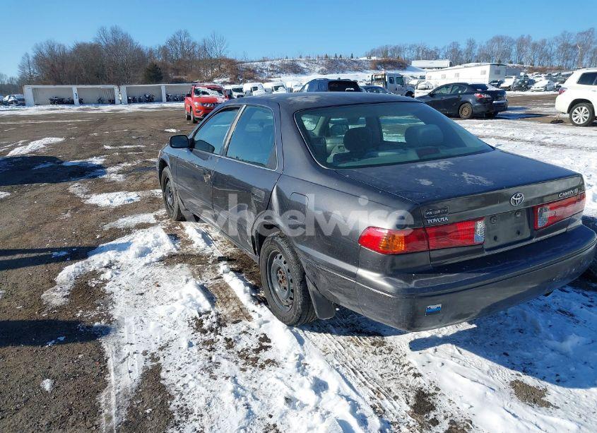 Photo 3 of 2001 Toyota Camry CE (VIN 4T1BG22K91U854800)