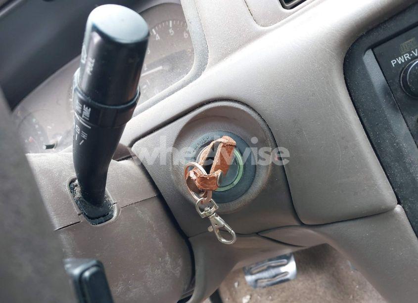 Photo 11 of 2001 Toyota Camry LE (VIN 4T1BG22K91U867787)