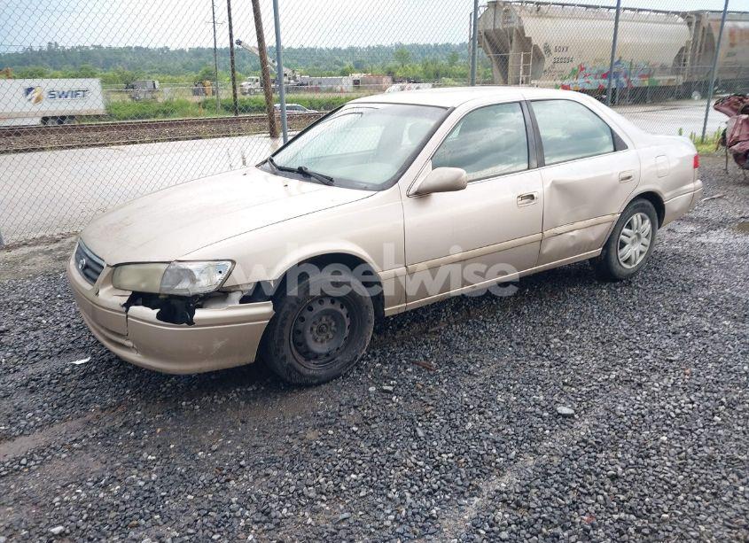 Photo 2 of 2001 Toyota Camry LE (VIN 4T1BG22K91U867787)