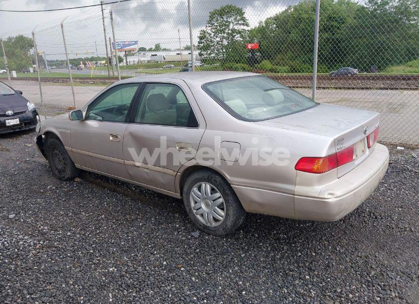 Photo 3 of 2001 Toyota Camry LE (VIN 4T1BG22K91U867787)