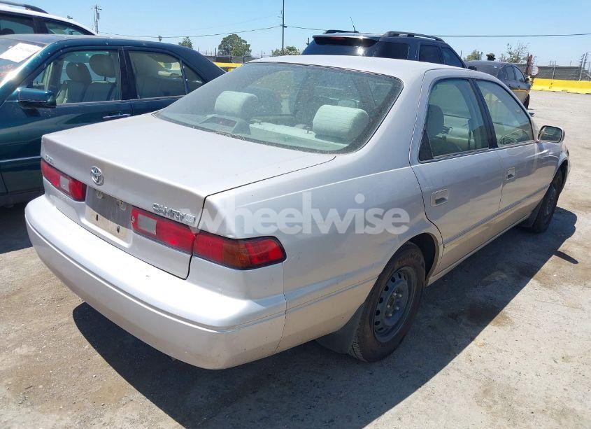Photo 4 of 1997 Toyota Camry LE (VIN 4T1BG22K9VU017275)