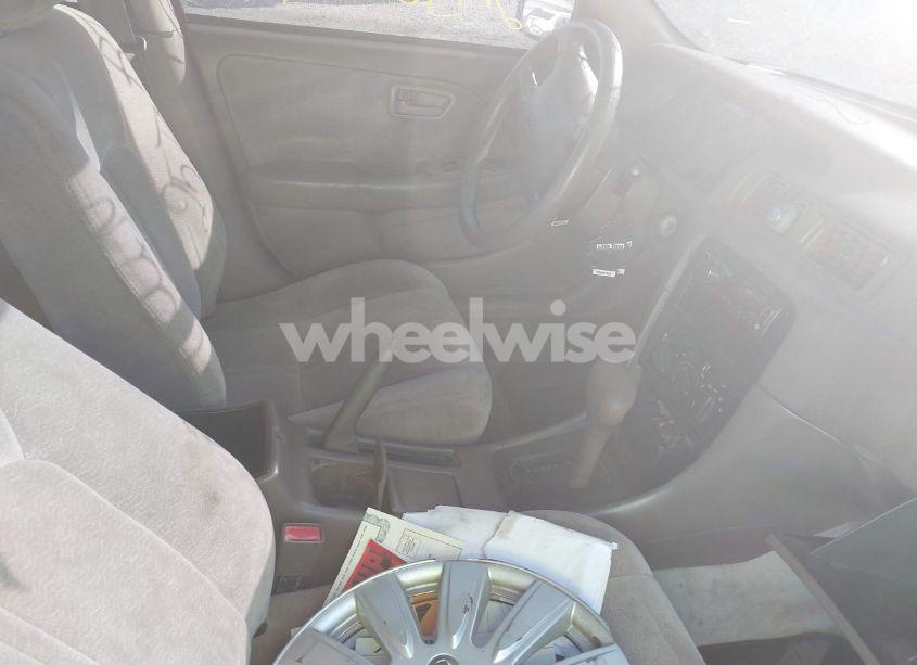 Photo 5 of 1997 Toyota Camry LE (VIN 4T1BG22K9VU066878)