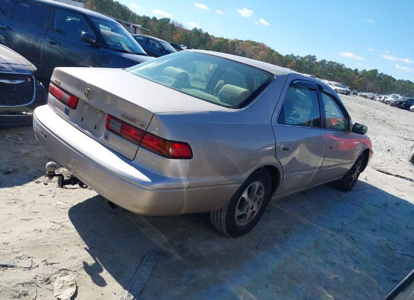 Photo 4 of 1997 Toyota Camry LE (VIN 4T1BG22K9VU156886)