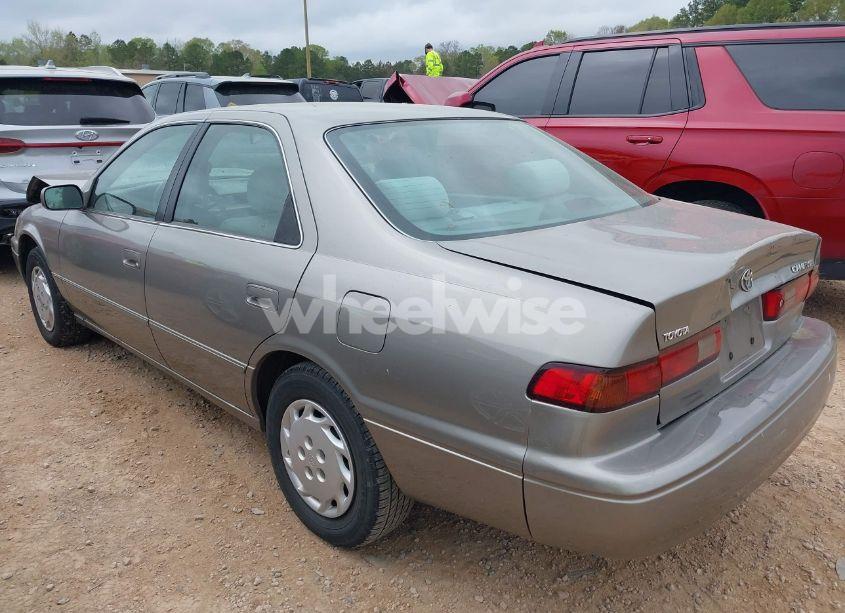 Photo 3 of 1998 Toyota Camry LE (VIN 4T1BG22K9WU283915)
