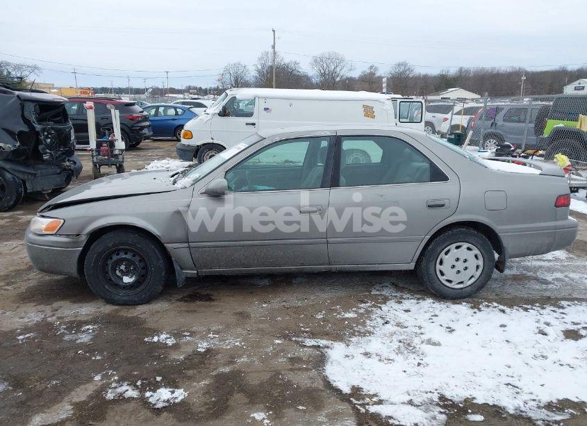 Photo 15 of 1998 Toyota Camry LE (VIN 4T1BG22K9WU293733)