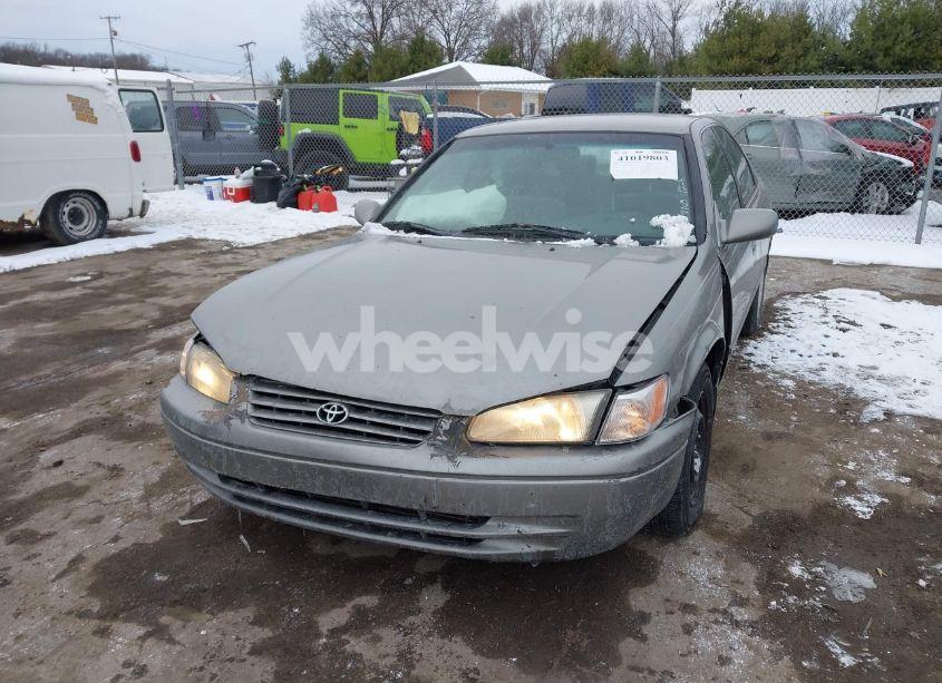 Photo 2 of 1998 Toyota Camry LE (VIN 4T1BG22K9WU293733)