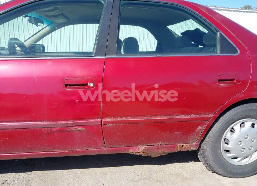 Photo 6 of 1998 Toyota Camry LE (VIN 4T1BG22K9WU367829)