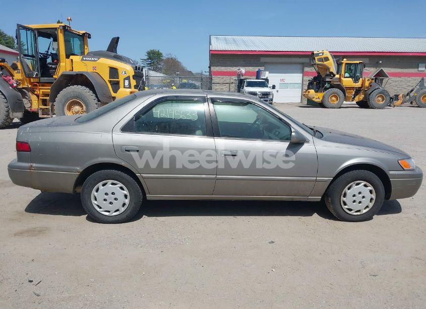 Photo 14 of 1999 Toyota Camry LE (VIN 4T1BG22K9XU443843)