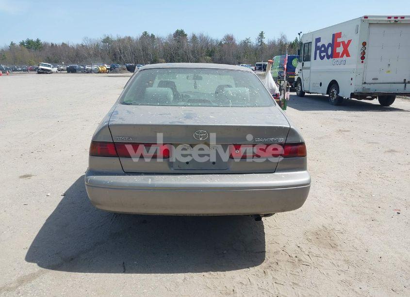 Photo 15 of 1999 Toyota Camry LE (VIN 4T1BG22K9XU443843)