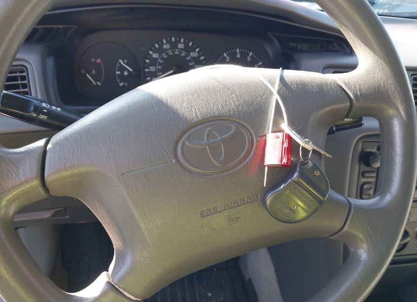Photo 11 of 2000 Toyota Camry CE (VIN 4T1BG22K9YU010458)