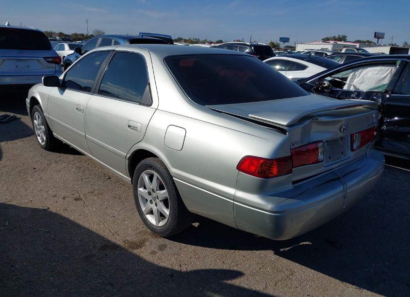 Photo 3 of 2000 Toyota Camry CE (VIN 4T1BG22K9YU010458)