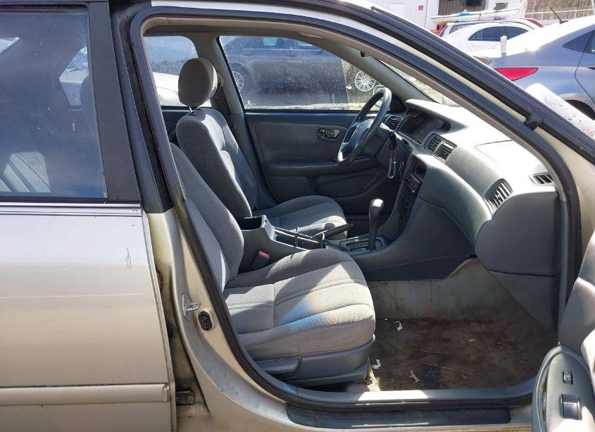 Photo 5 of 2000 Toyota Camry CE (VIN 4T1BG22K9YU645907)