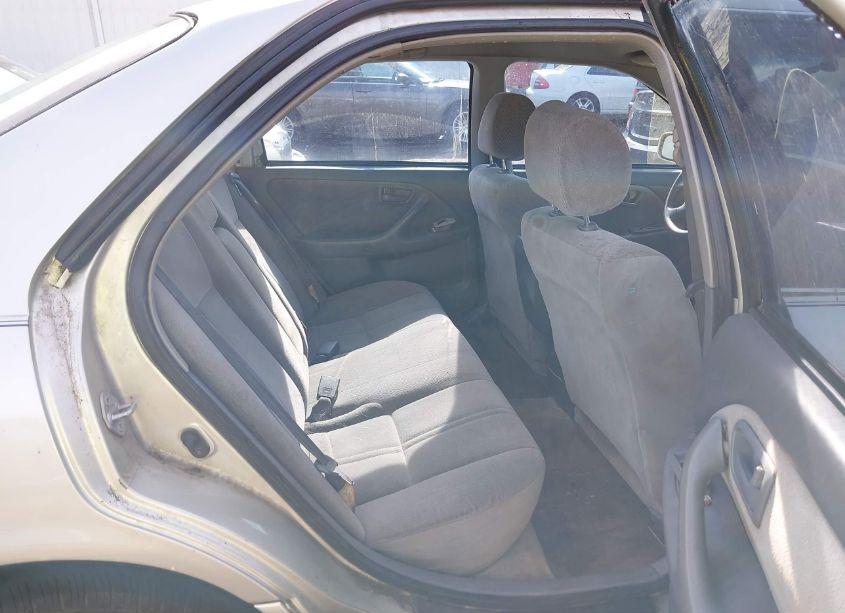 Photo 8 of 2000 Toyota Camry CE (VIN 4T1BG22K9YU645907)