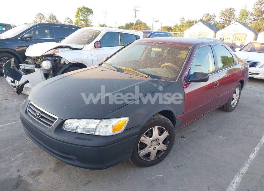 Photo 2 of 2000 Toyota Camry LE (VIN 4T1BG22K9YU688451)