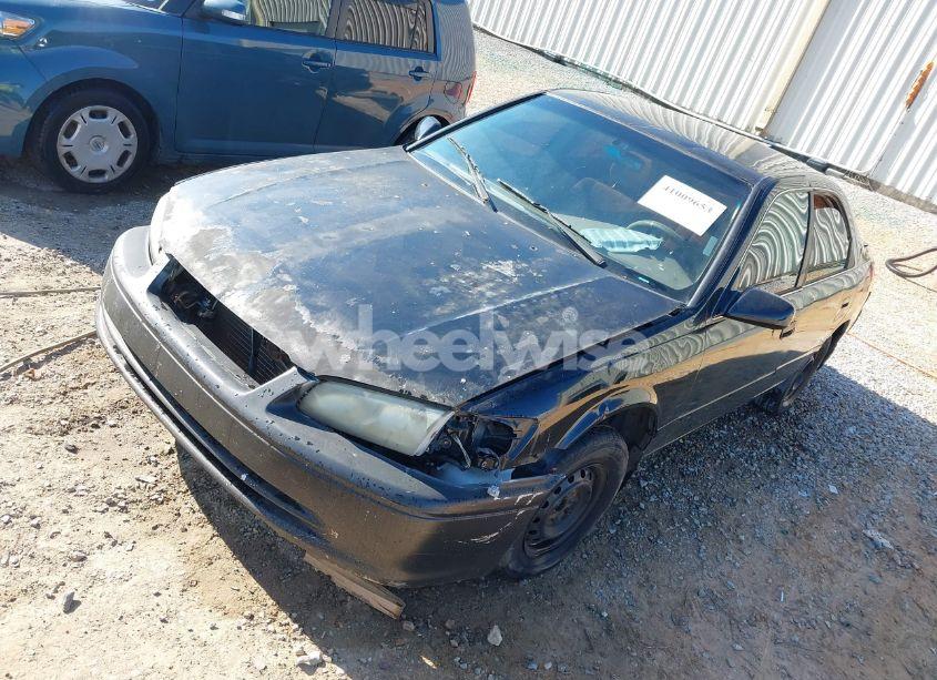 Photo 2 of 2000 Toyota Camry CE (VIN 4T1BG22K9YU961078)