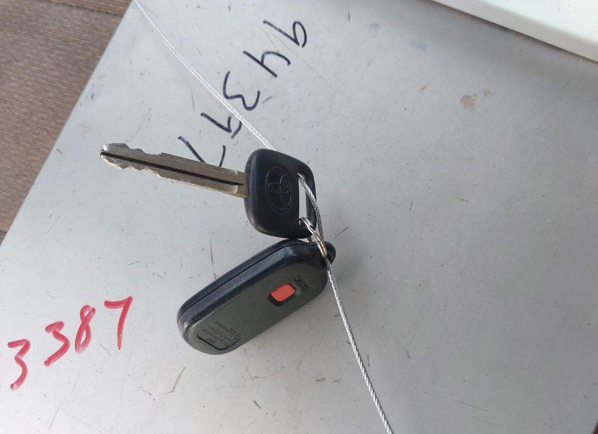 Photo 11 of 2000 Toyota Camry LE (VIN 4T1BG22K9YU976843)