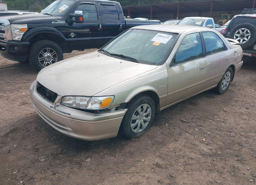 Photo 2 of 2000 Toyota Camry LE (VIN 4T1BG22K9YU976843)