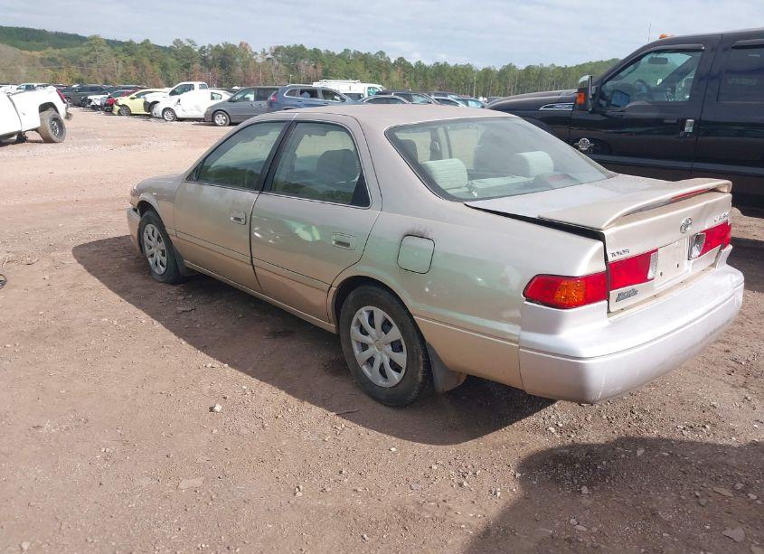 Photo 3 of 2000 Toyota Camry LE (VIN 4T1BG22K9YU976843)