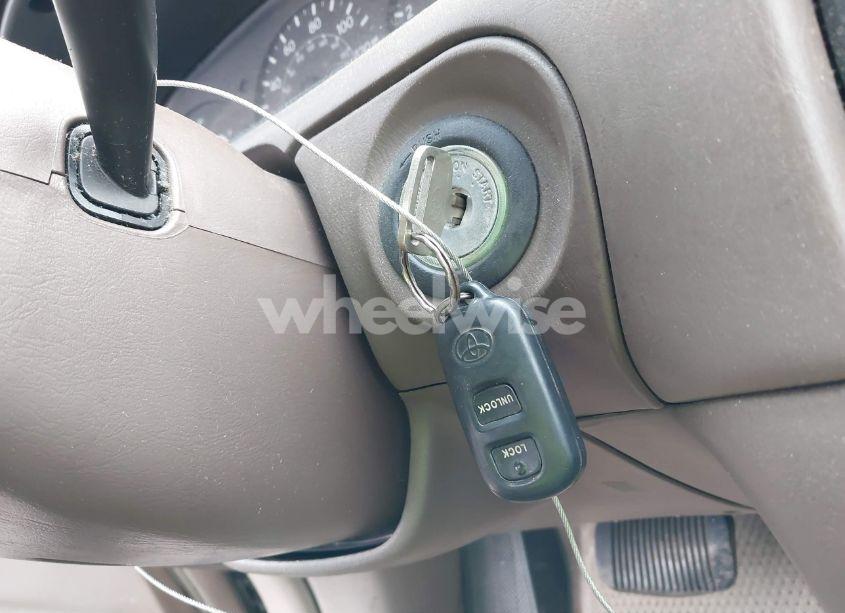 Photo 11 of 2000 Toyota Camry LE (VIN 4T1BG22K9YU979547)