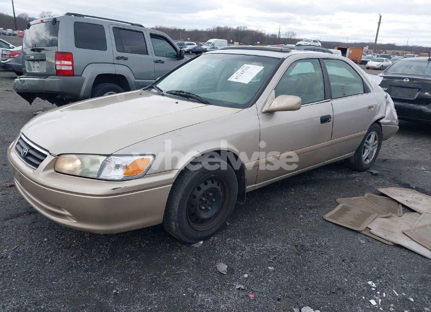Photo 2 of 2000 Toyota Camry LE (VIN 4T1BG22K9YU979547)