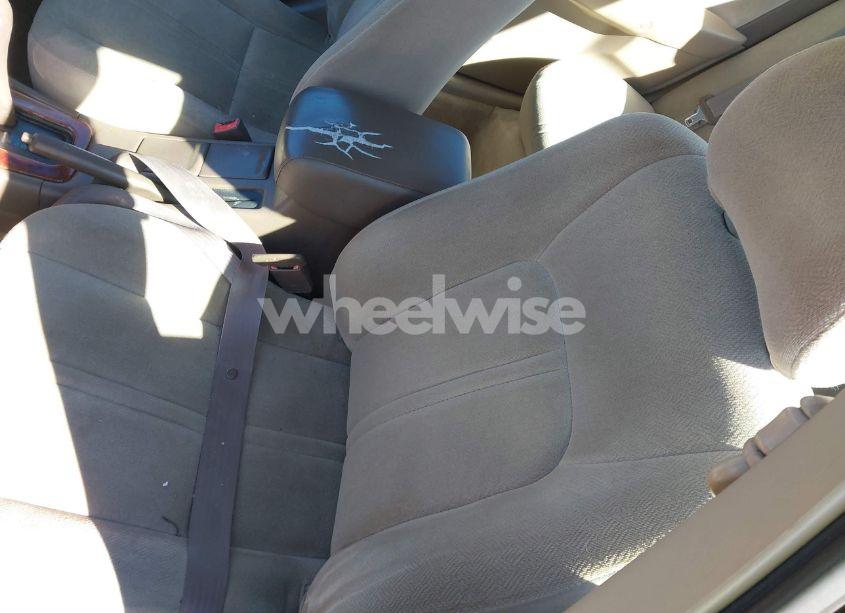 Photo 14 of 2000 Toyota Camry CE (VIN 4T1BG22K9YU980648)