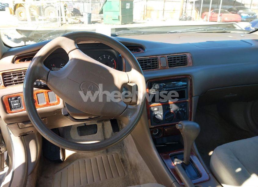 Photo 15 of 2000 Toyota Camry CE (VIN 4T1BG22K9YU980648)