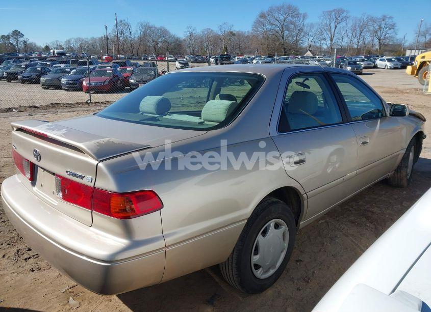 Photo 4 of 2000 Toyota Camry CE (VIN 4T1BG22K9YU980648)