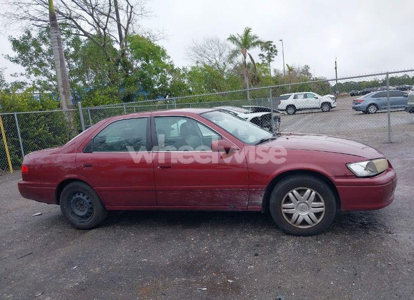 Photo 13 of 2001 Toyota Camry LE (VIN 4T1BG22KX1U031082)