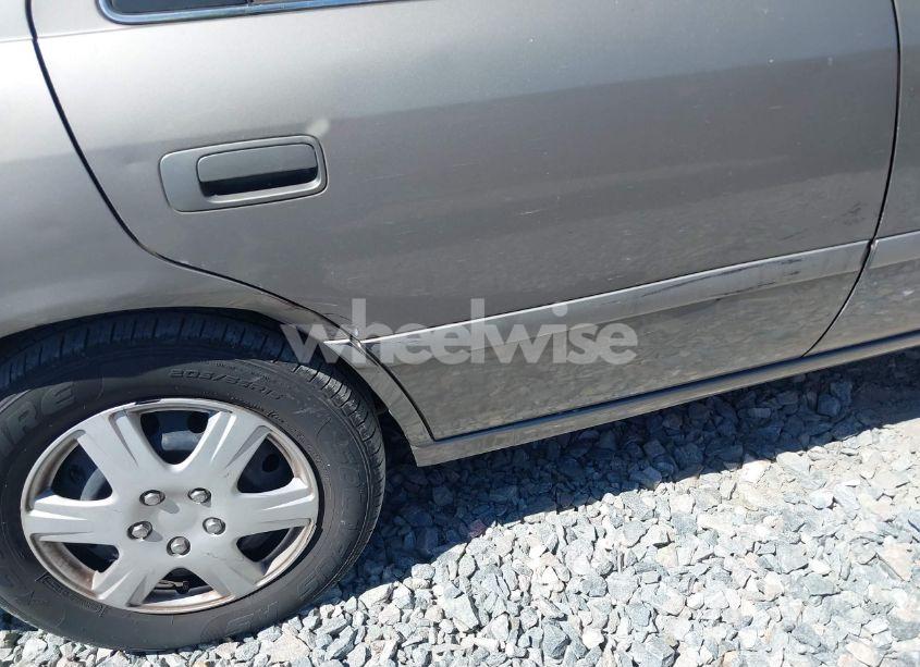 Photo 13 of 2001 Toyota Camry CE (VIN 4T1BG22KX1U047363)