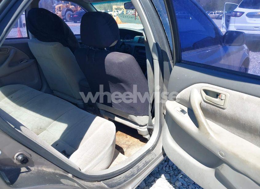 Photo 8 of 2001 Toyota Camry CE (VIN 4T1BG22KX1U047363)