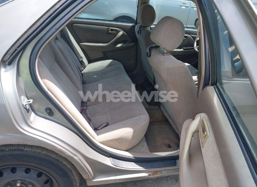 Photo 8 of 2001 Toyota Camry LE (VIN 4T1BG22KX1U072957)