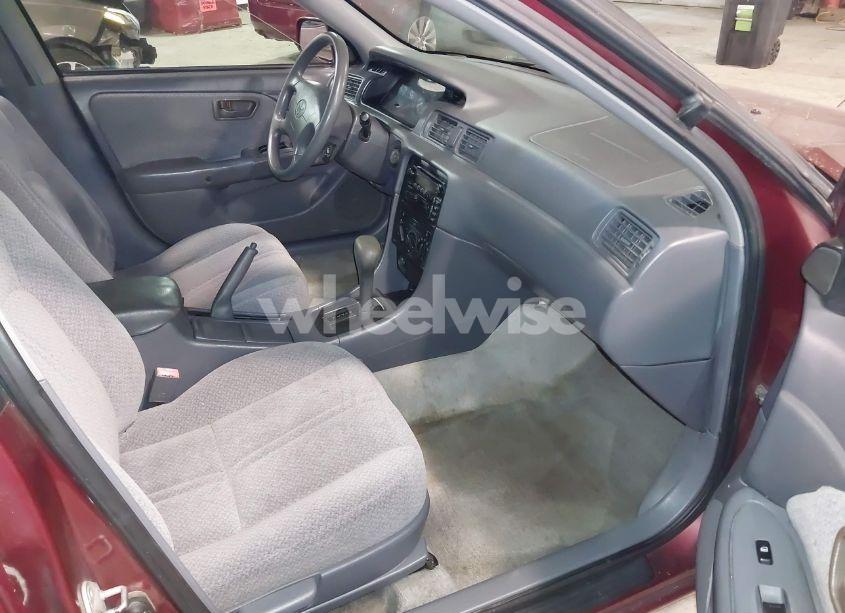 Photo 5 of 2001 Toyota Camry LE (VIN 4T1BG22KX1U102720)