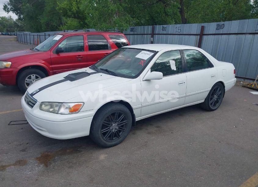 Photo 2 of 2001 Toyota Camry CE (VIN 4T1BG22KX1U854028)