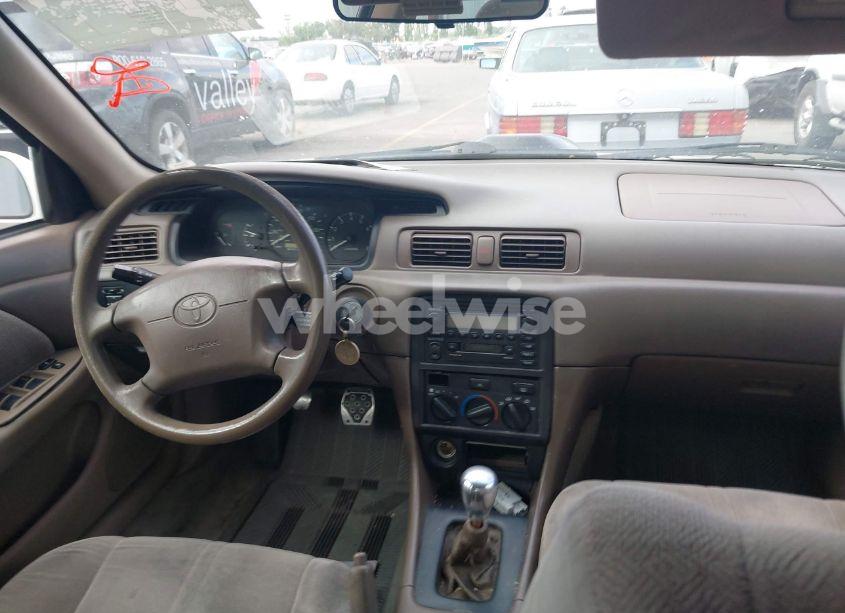 Photo 5 of 2001 Toyota Camry CE (VIN 4T1BG22KX1U854028)