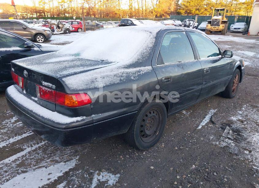 Photo 4 of 2001 Toyota Camry LE (VIN 4T1BG22KX1U858810)