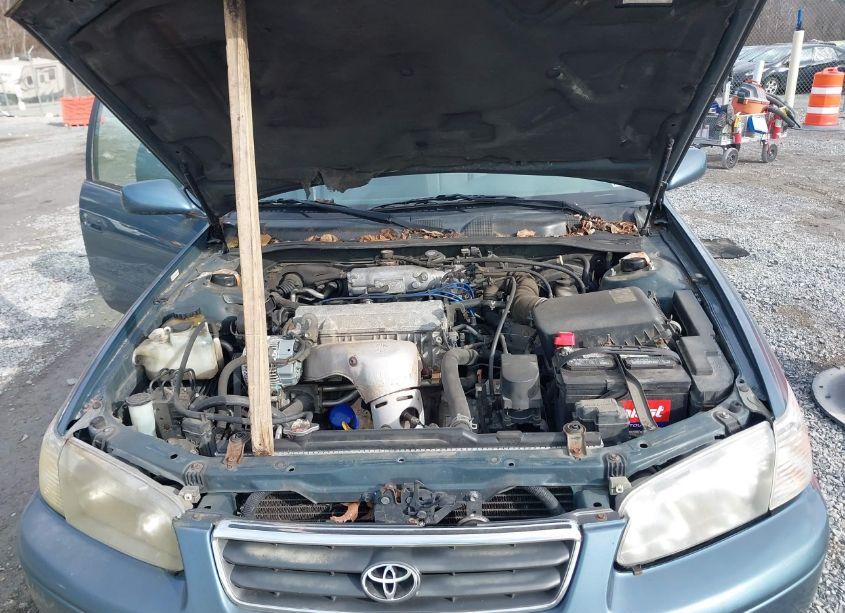 Photo 10 of 2001 Toyota Camry LE (VIN 4T1BG22KX1U865319)