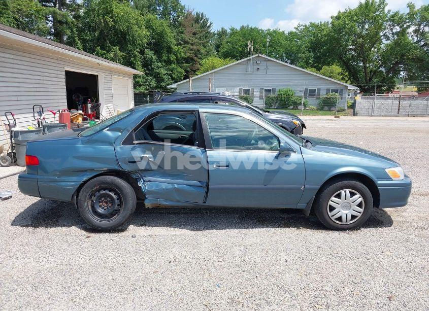 Photo 14 of 2001 Toyota Camry LE (VIN 4T1BG22KX1U869581)