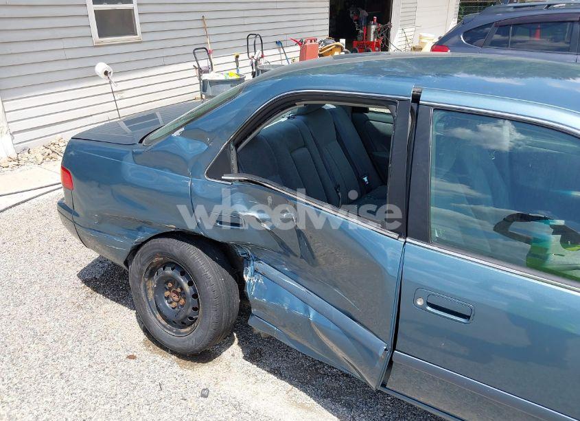 Photo 6 of 2001 Toyota Camry LE (VIN 4T1BG22KX1U869581)