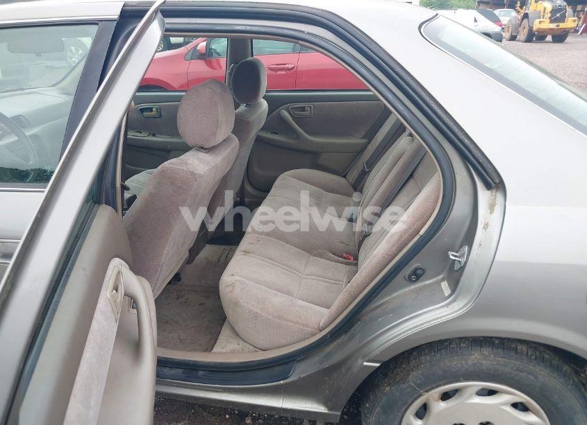 Photo 8 of 1998 Toyota Camry LE (VIN 4T1BG22KXWU202064)