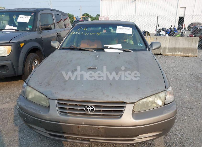 Photo 10 of 1998 Toyota Camry LE (VIN 4T1BG22KXWU203568)