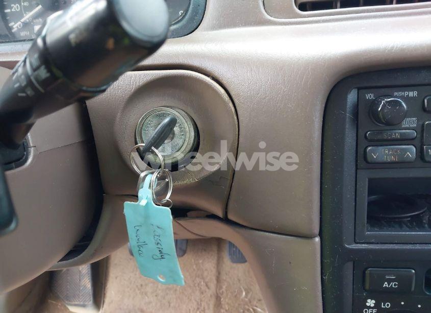 Photo 11 of 1998 Toyota Camry LE (VIN 4T1BG22KXWU291330)