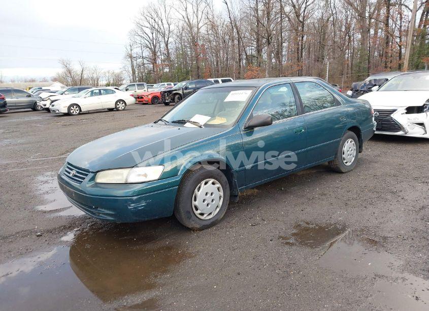 Photo 2 of 1998 Toyota Camry LE (VIN 4T1BG22KXWU291330)