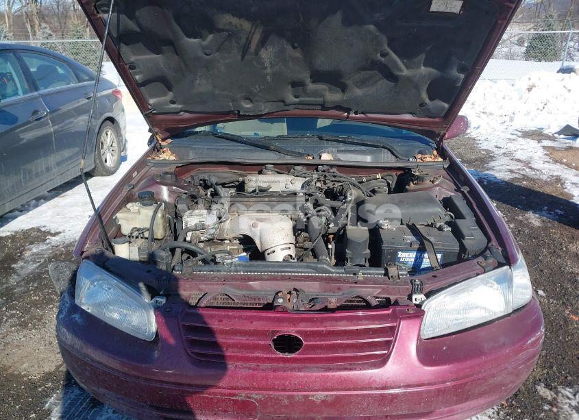 Photo 10 of 1998 Toyota Camry LE (VIN 4T1BG22KXWU293014)