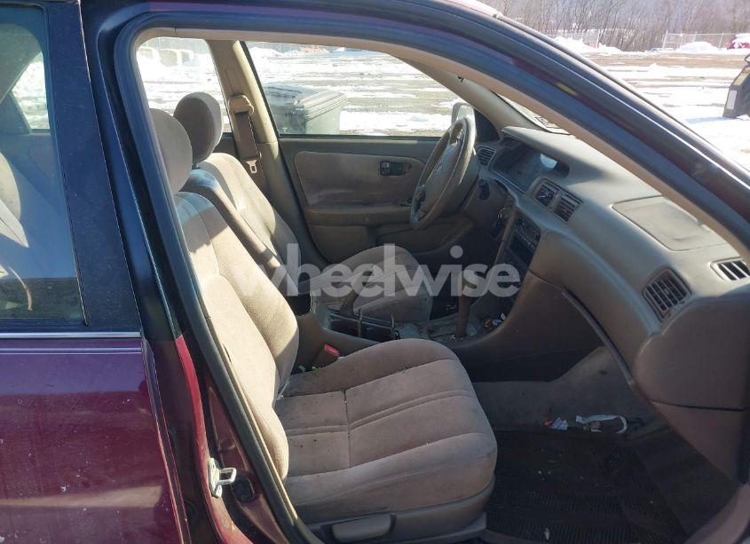 Photo 5 of 1998 Toyota Camry LE (VIN 4T1BG22KXWU293014)