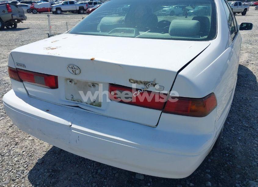Photo 6 of 1998 Toyota Camry LE (VIN 4T1BG22KXWU312113)